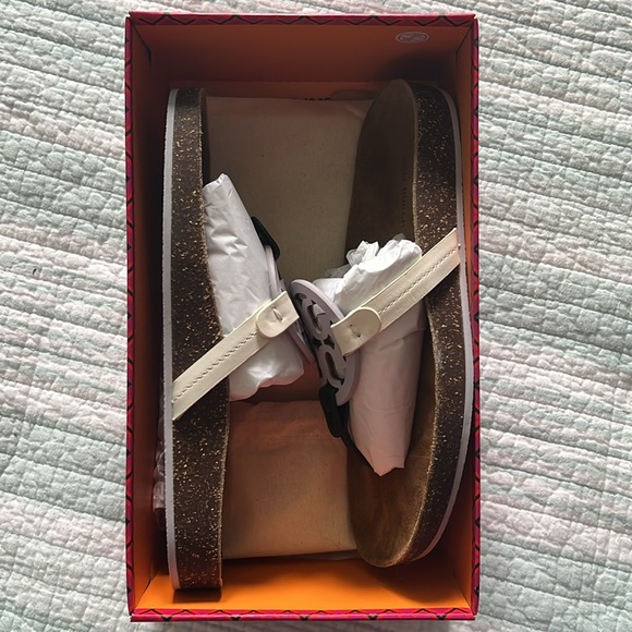 🤍💜 Tory Burch Miller Cloud Sandals 🖤🤍 - Picture 3 of 13